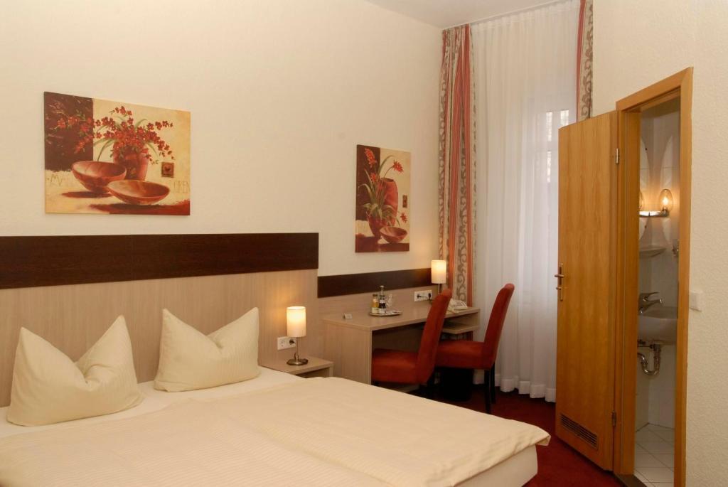 Hotel Wuppertaler Hof Ремшейд Экстерьер фото